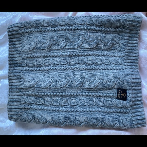 Tube scarf - Picture 1 of 3